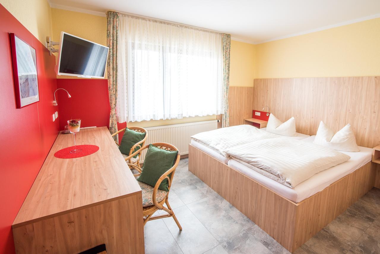 Hotel Schweizerhof Boebingen an der Rems Luaran gambar