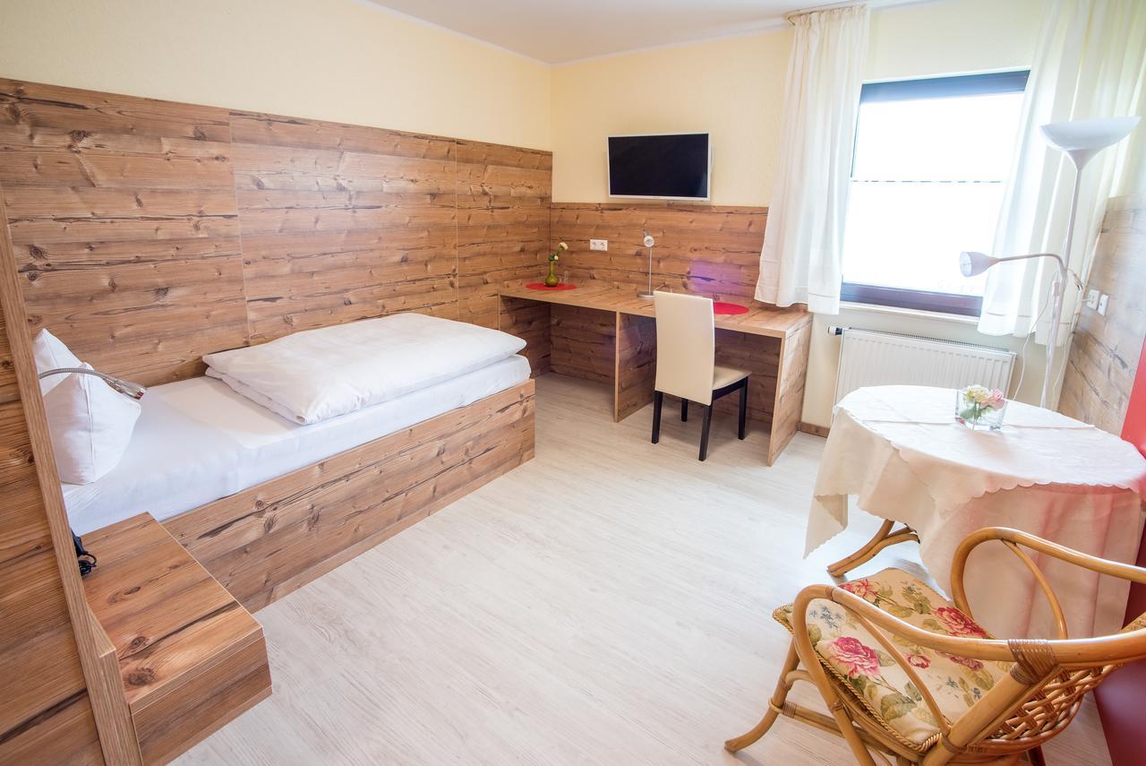Hotel Schweizerhof Boebingen an der Rems Luaran gambar