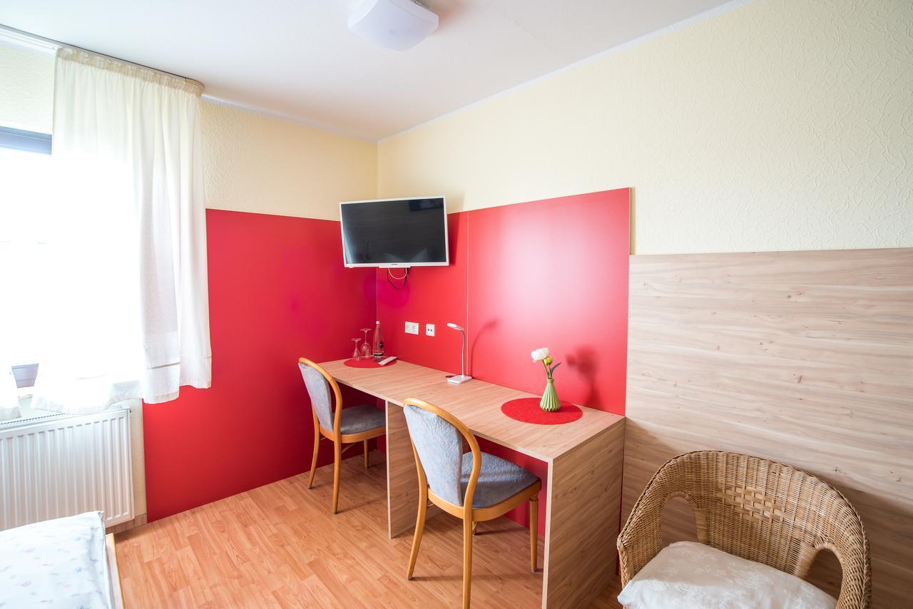 Hotel Schweizerhof Boebingen an der Rems Luaran gambar